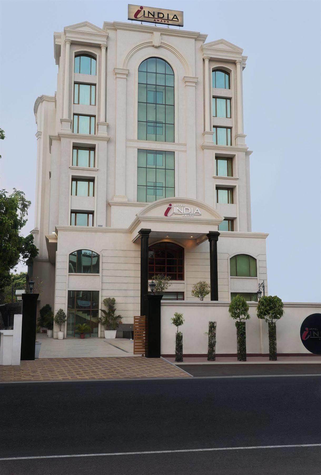 Hotel India Awadh Lucknow Zewnętrze zdjęcie